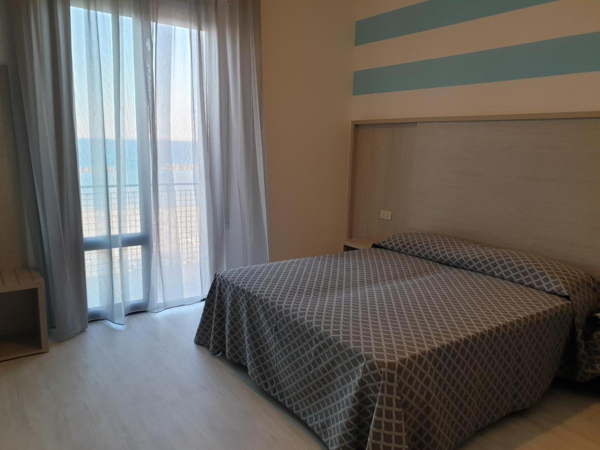 Hotel Admiral Bellaria-Igea Marina Extérieur photo