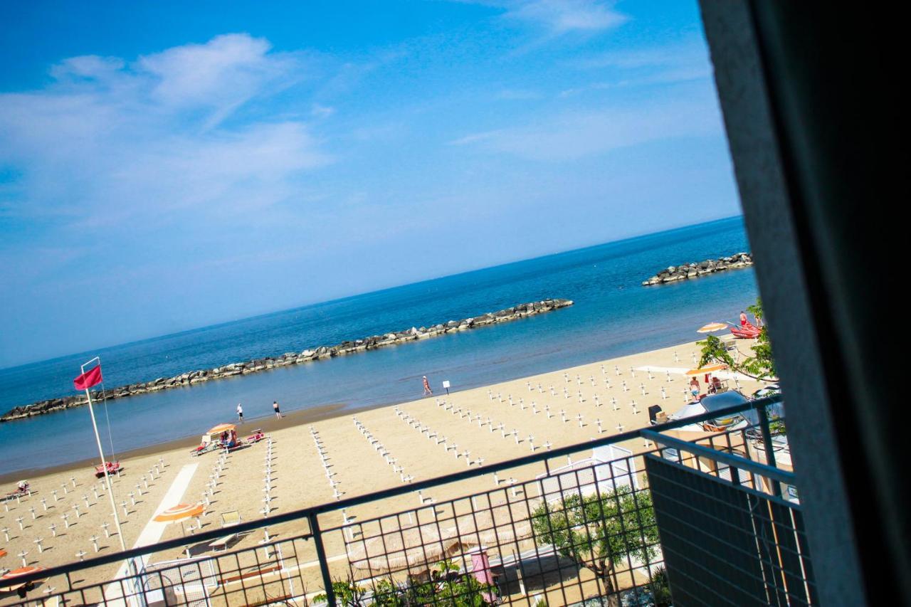 Hotel Admiral Bellaria-Igea Marina Extérieur photo