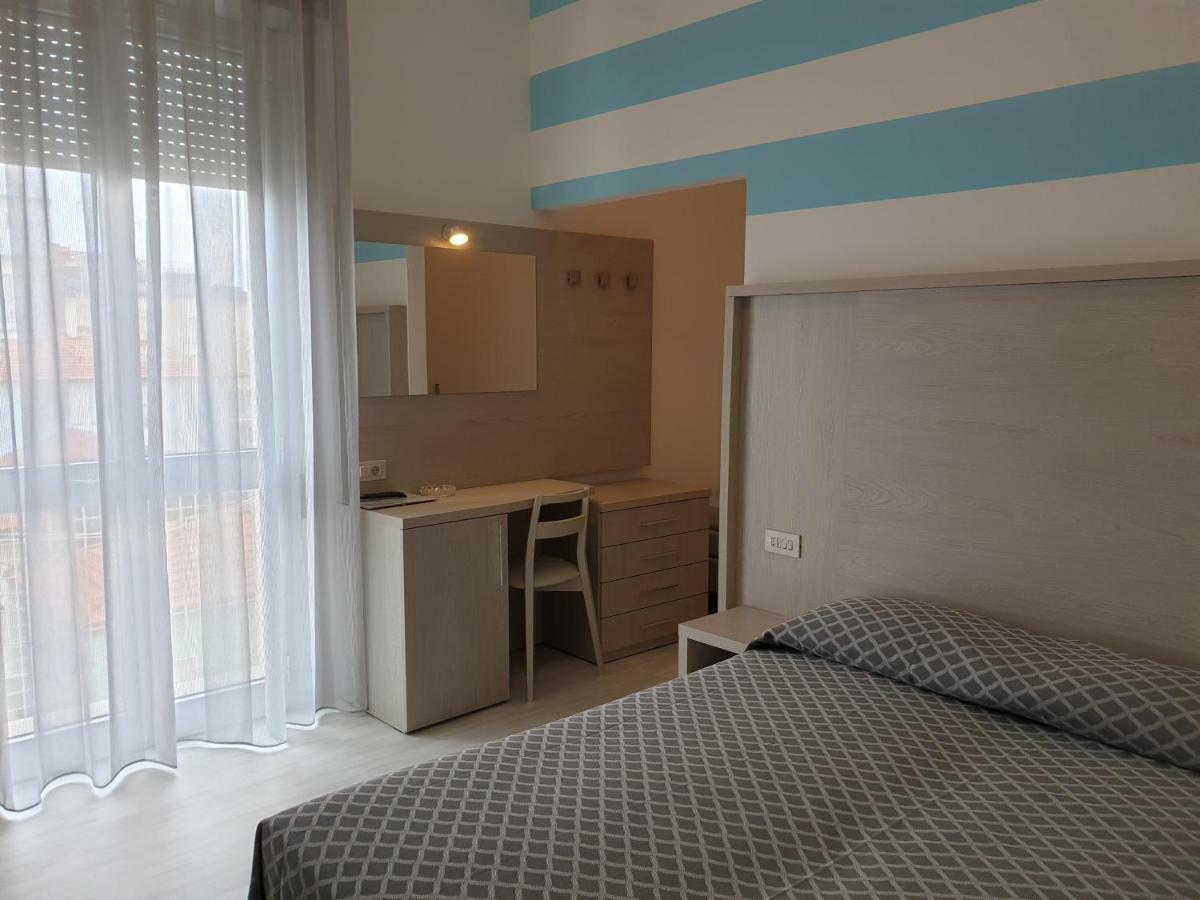 Hotel Admiral Bellaria-Igea Marina Extérieur photo