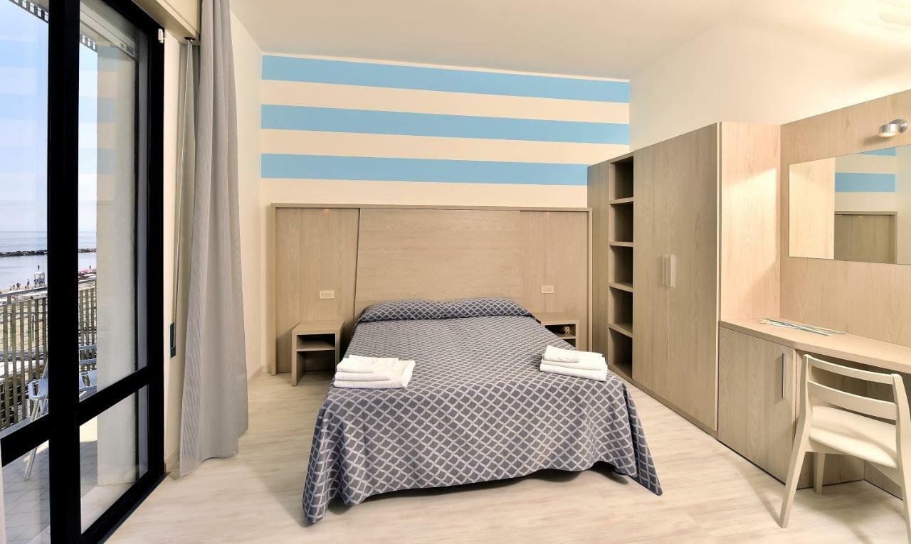 Hotel Admiral Bellaria-Igea Marina Extérieur photo