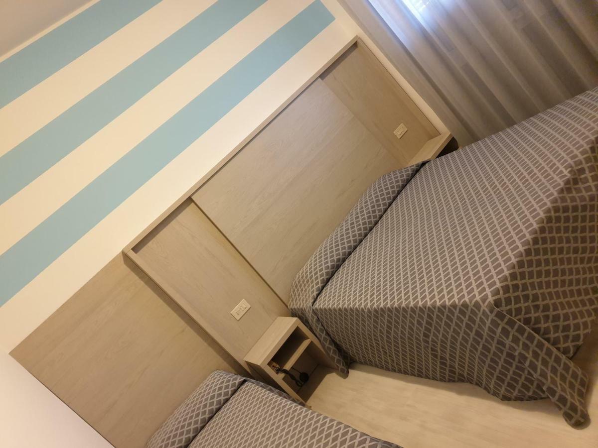 Hotel Admiral Bellaria-Igea Marina Extérieur photo